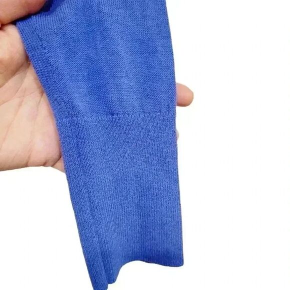 Banana Republic Women's Cornflower Blue Cotton/Nylon V-Neck Button Down Cardigan - Picture 5 of 10